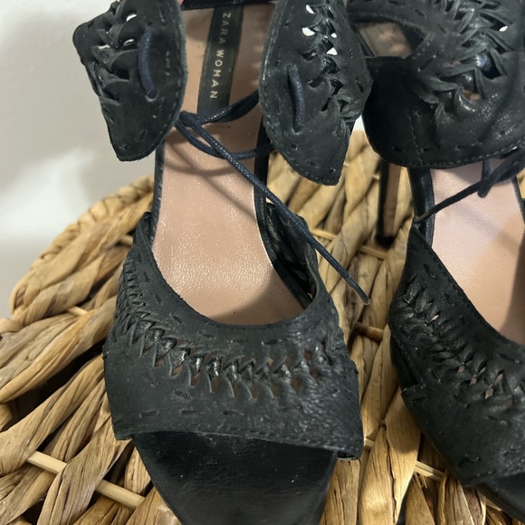 Zara Woman Black Suede Heels - Picture 4 of 4